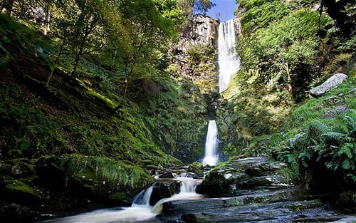 La Cascada Pistyll Rhaeadr, maravilla de Gales La Cascada Pistyll Rhaeadr, maravilla de Gales